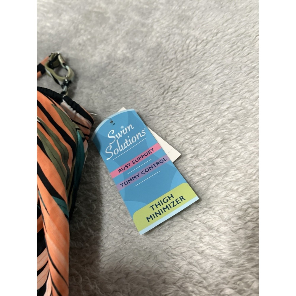 Swim Solutions Size 24 W PALM DELIGHT Plus Size Handkerchief One-Piece Swimsuit - Picture 3 of 9